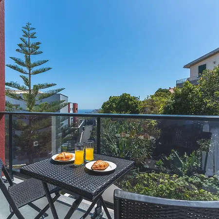 Tatil Evi Blue Outlook Garden By Atlantic